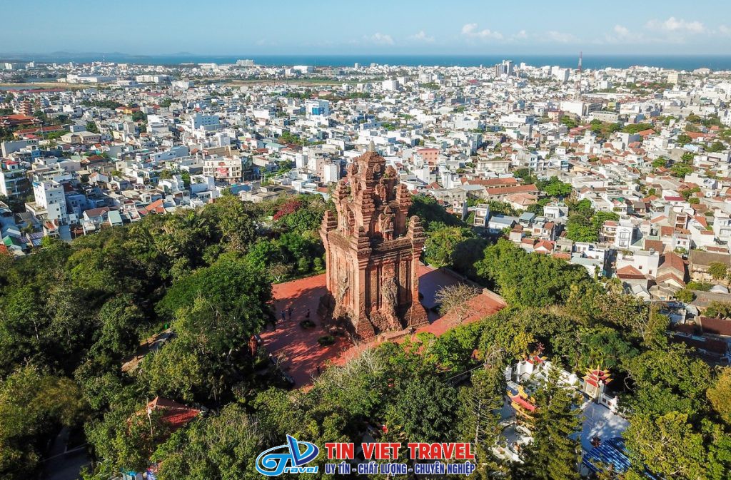 thap nhan phu yen 1