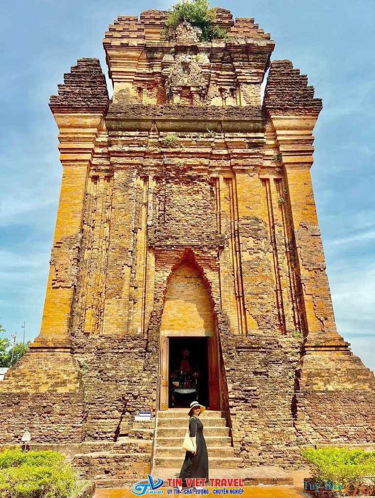 thap nhan phu yen 3