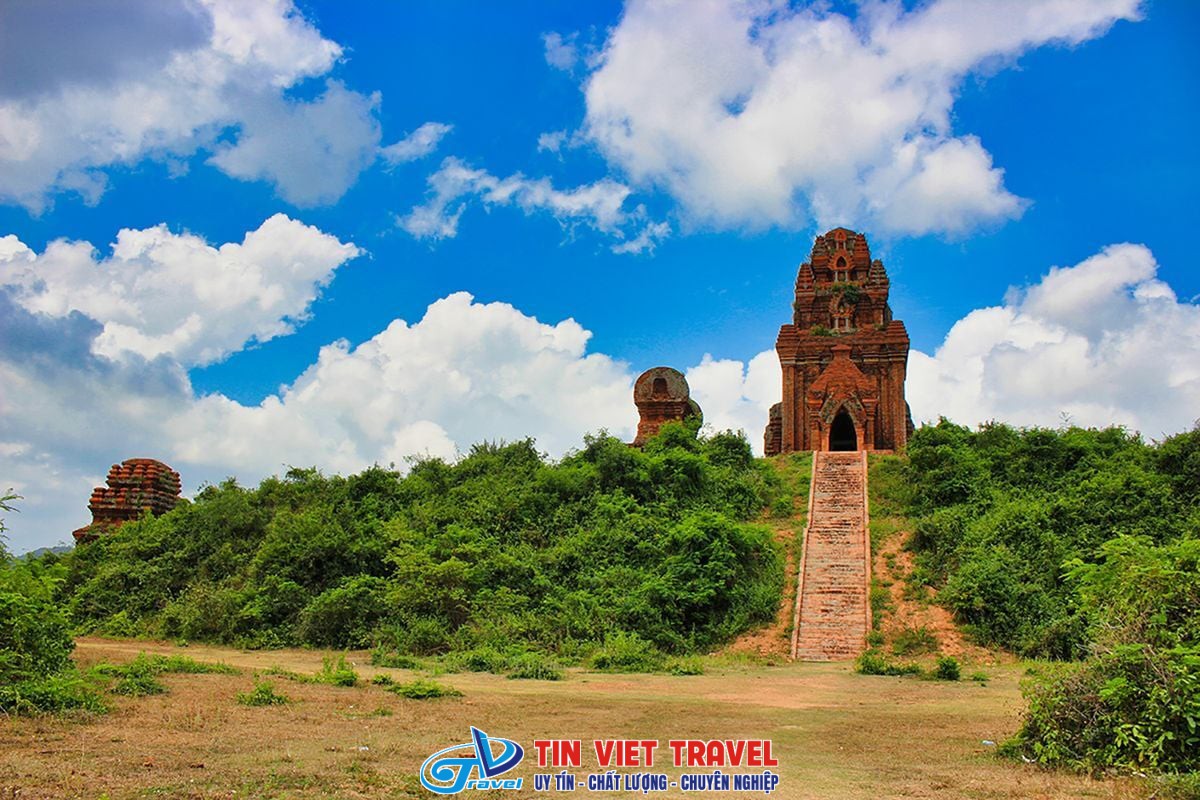 thap nhan phu yen