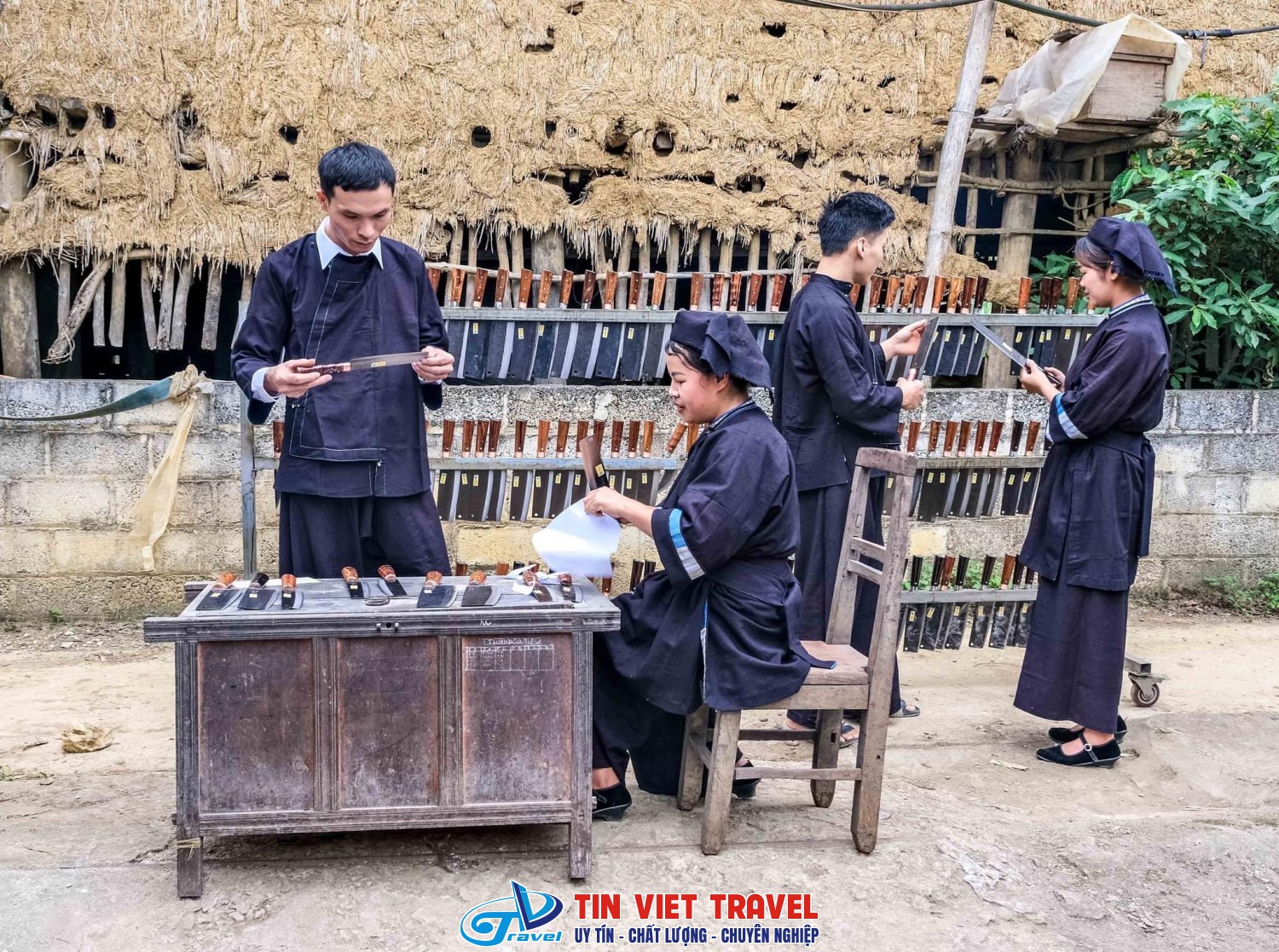 Làng Rèn Phúc Sen