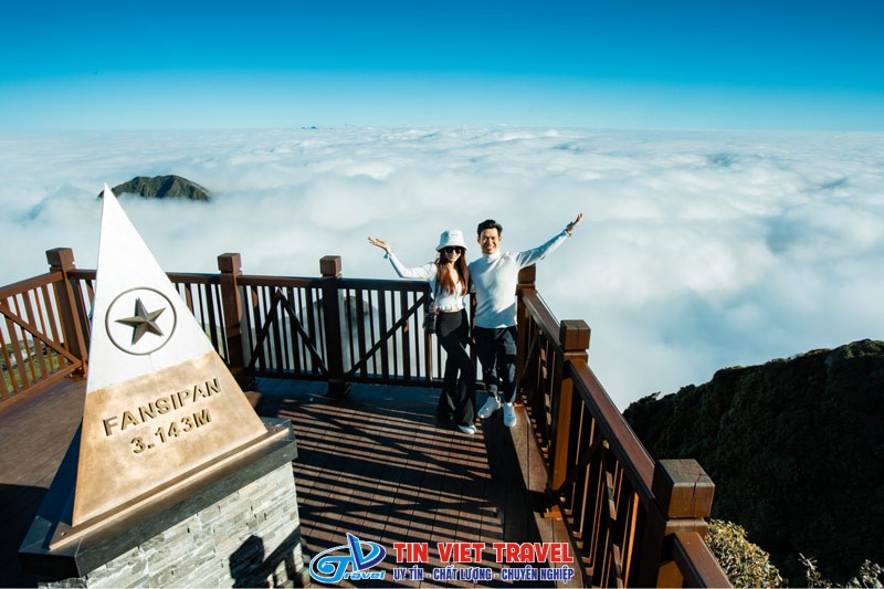 săn mây Fansipan (Lào Cai)