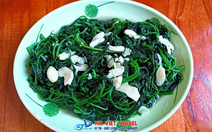 Rau tầm bóp xào tỏi