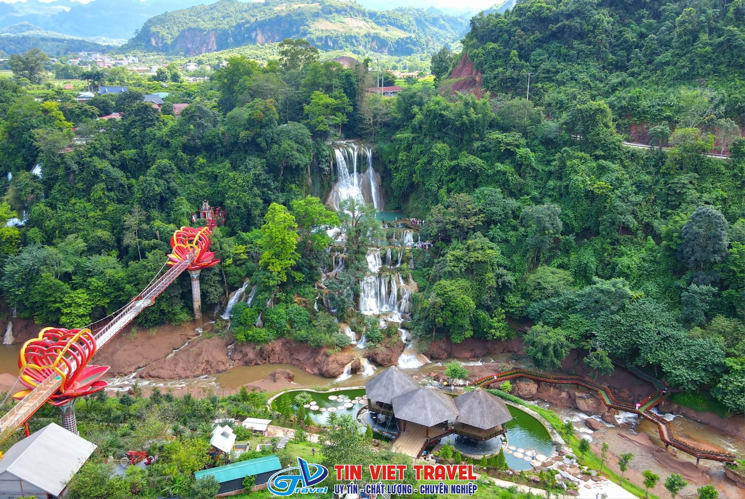 Thác Dải Yếm Cầu Kính Tình Yêu