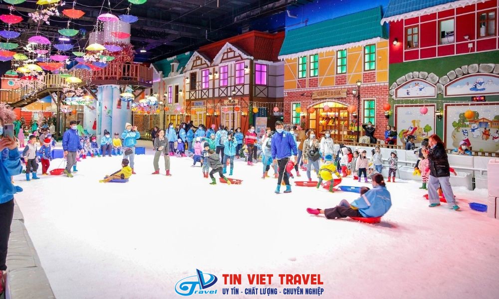 Snow Town Sài Gòn