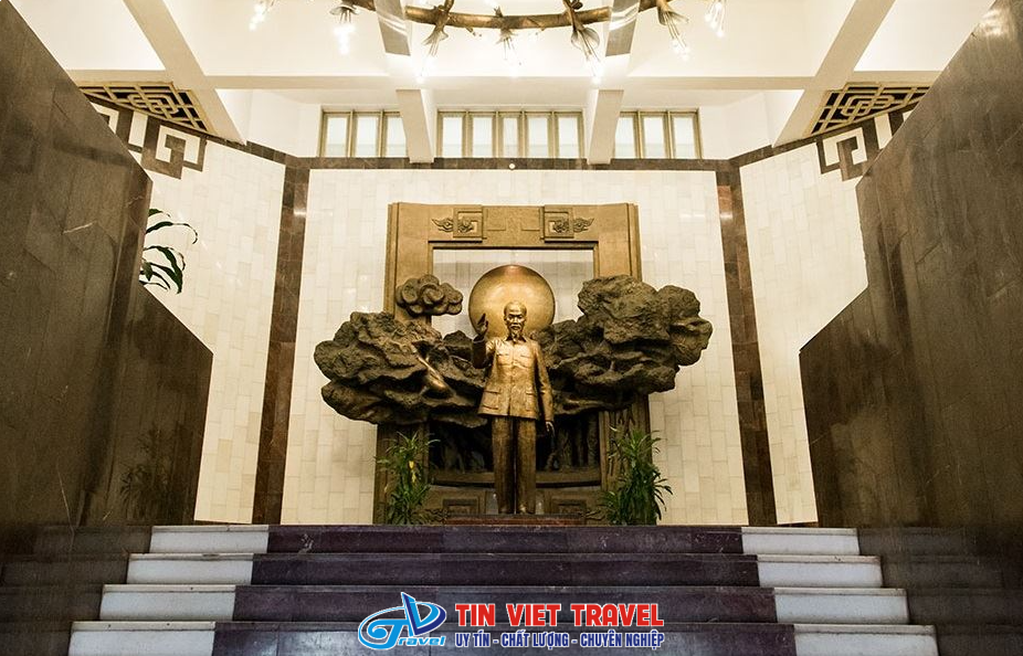 Bảo tàng Hồ Chí Minh 1