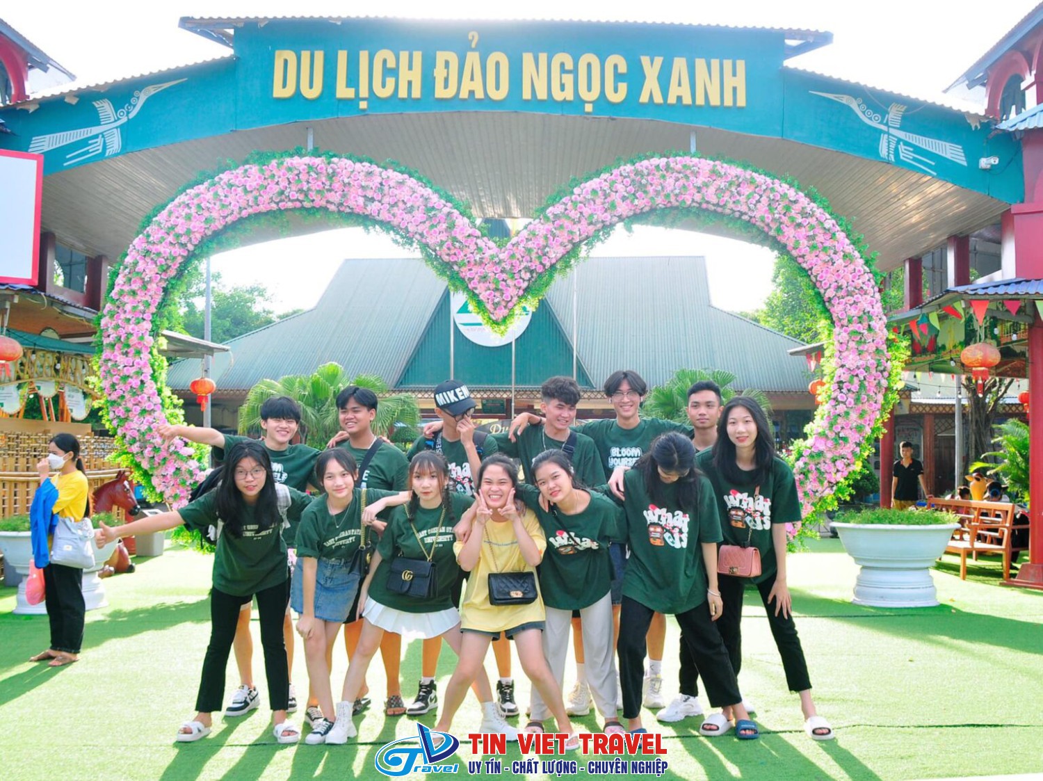 dao ngoc xanh 1